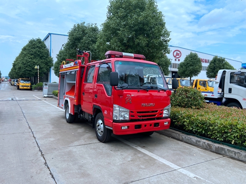 裝水1噸的小型泡沫消防車來了？1噸的小型泡沫消防車多少錢？