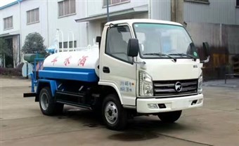 國(guó)五凱馬2噸小型灑水車